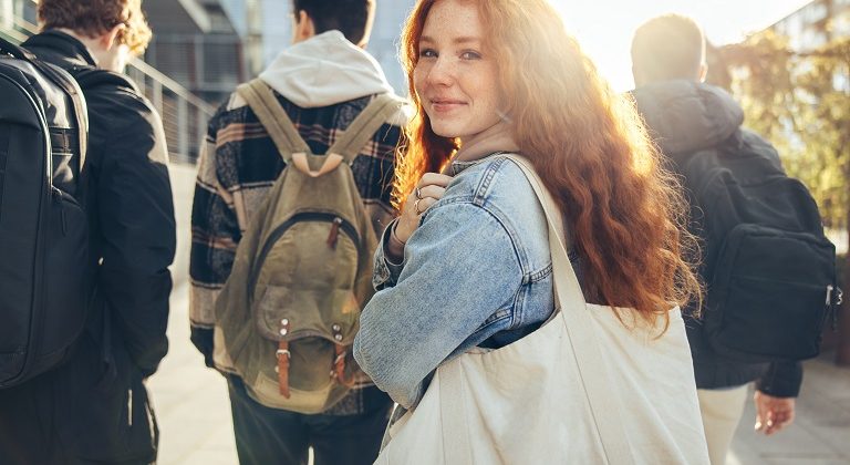 BANDO PER IL BENESSERE PSICOLOGICO E SOCIALE DEGLI ADOLESCENTI – “Con i Bambini Impresa Sociale”